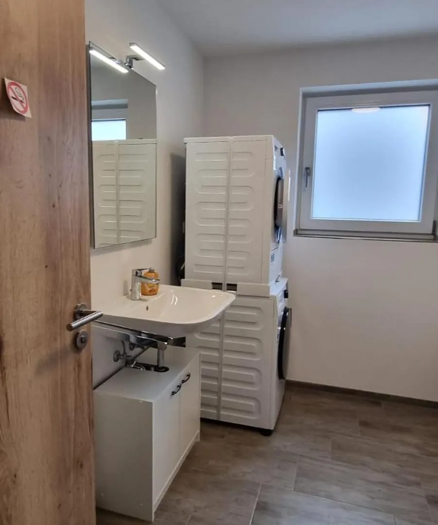 Mc Monti Ruhpolding, 80Qm, Netflix, Speed-Wlan, Tv, Kostenloser Parkplatz 0*, Ruhpolding Germany